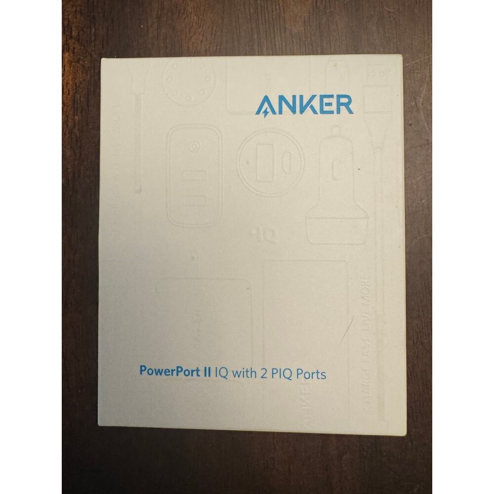 Anker powerport 2 IQ with 2 PIQ ports white NIB